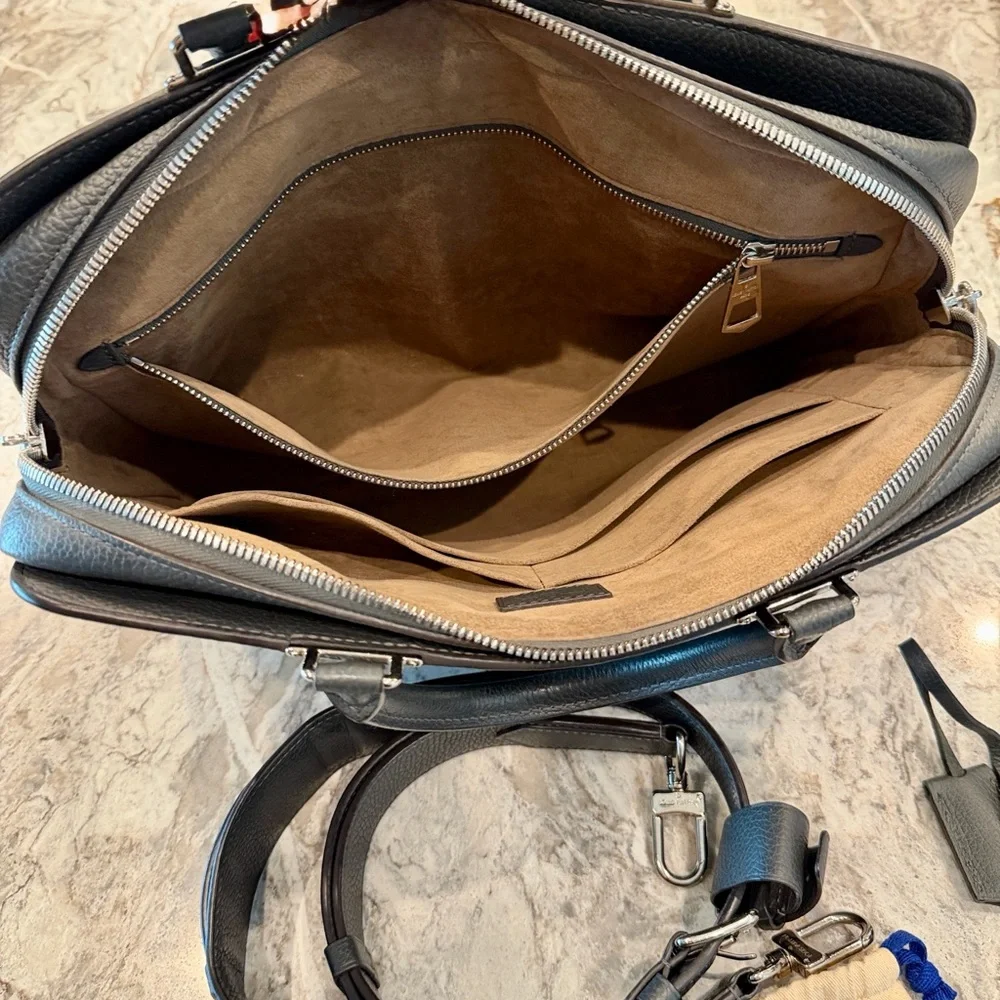 Louis Vuitton Elegant Black Briefcase